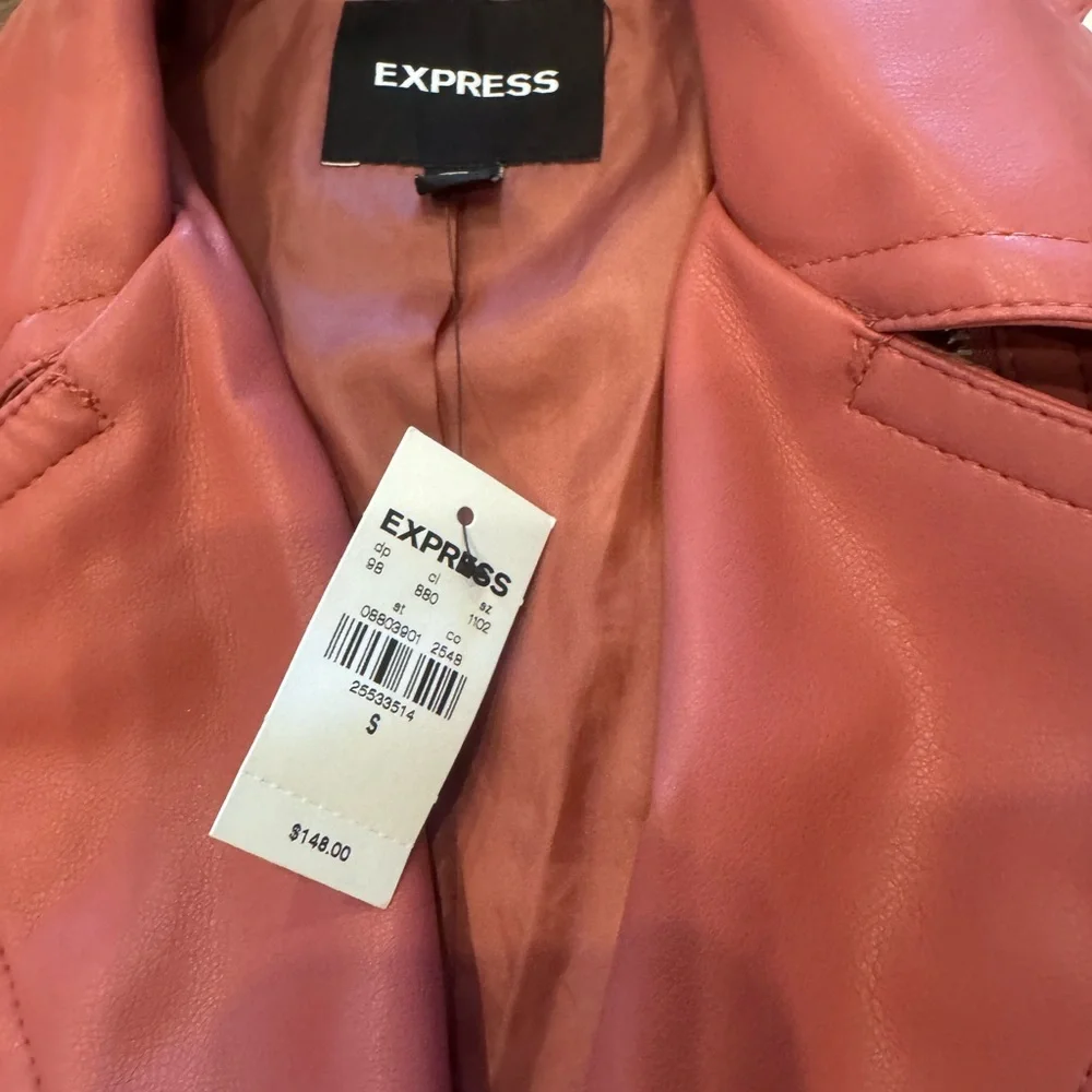 Express Women's Coral Faux Leather Moto Jacket NWOT - Picture 4 of 5